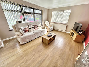 Sitting Room- click for photo gallery